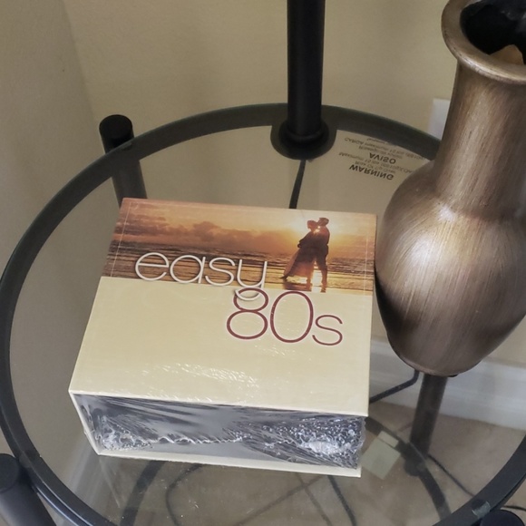 Easy 80's CDs never open